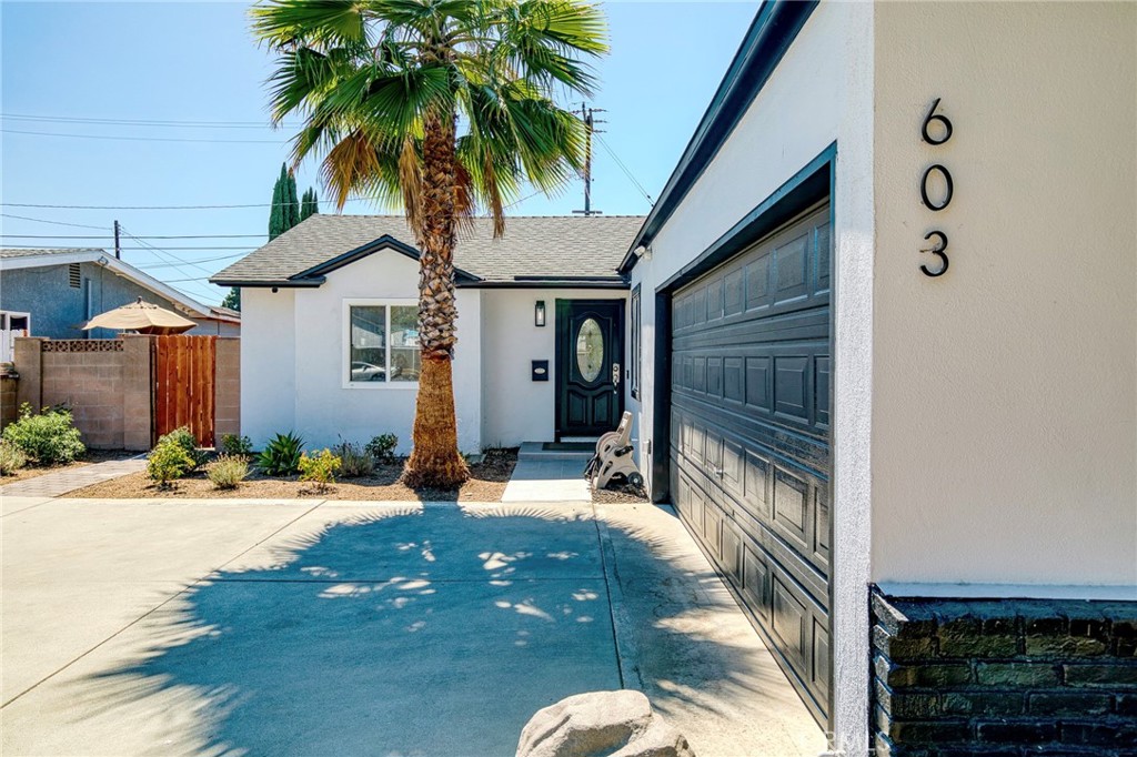 603 S Bronwyn Drive Property Photo 4