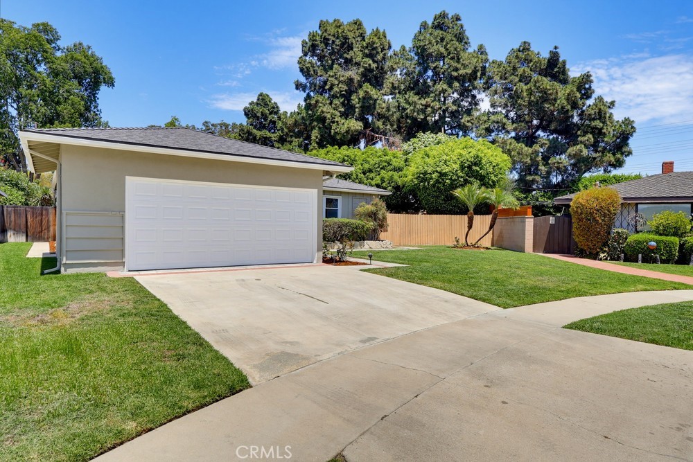 6911 E Septimo Property Photo 3