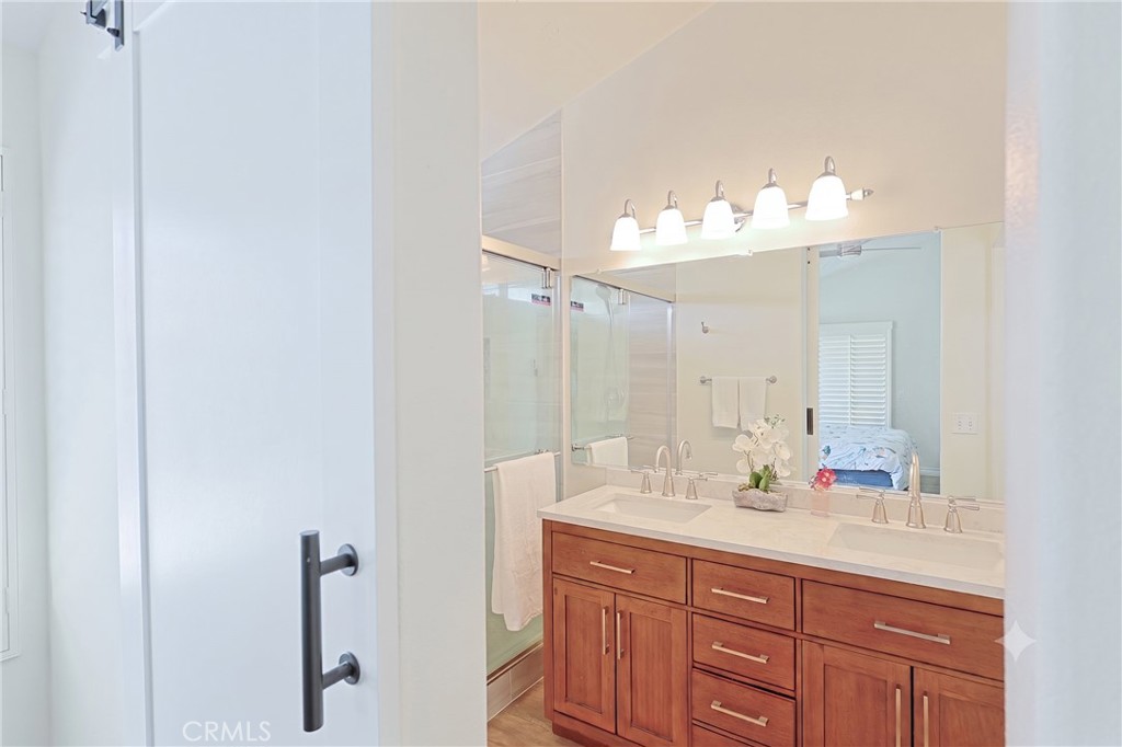 1582 Woodlands Property Photo 7
