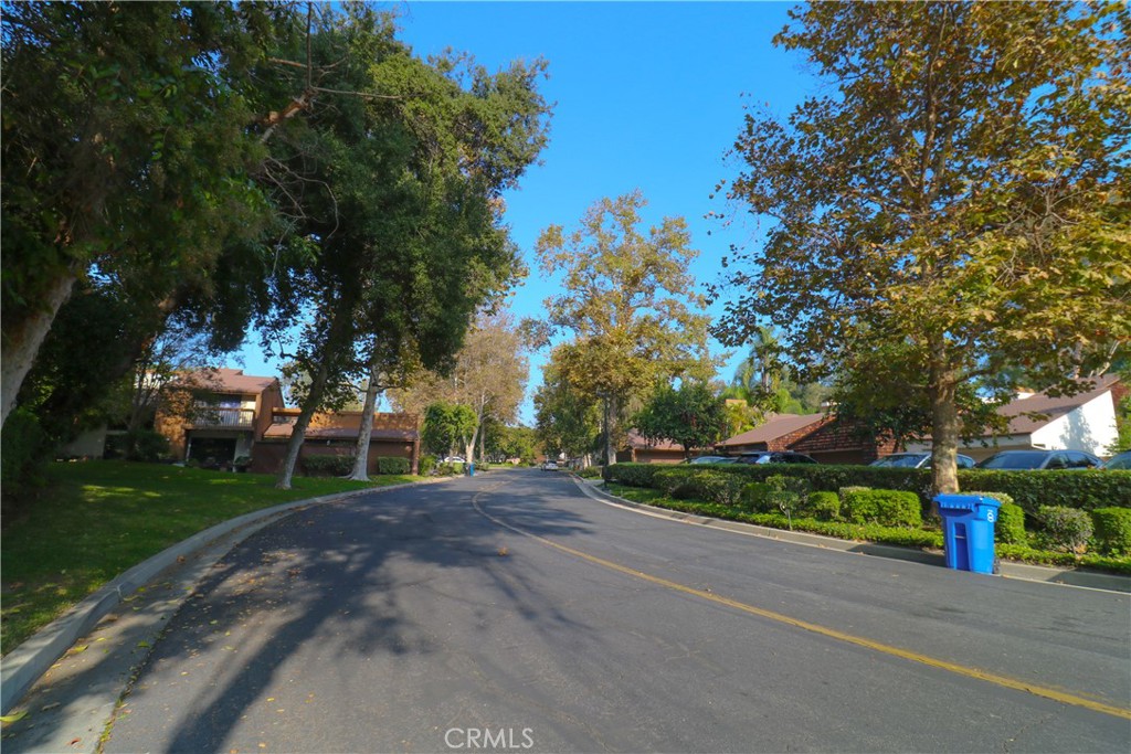 9455 Friendly Woods Property Photo 3
