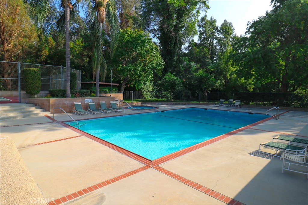 9455 Friendly Woods Property Photo 6