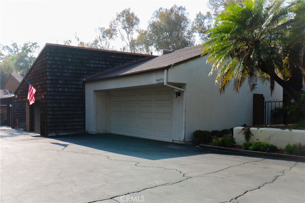 9455 Friendly Woods Property Photo 9