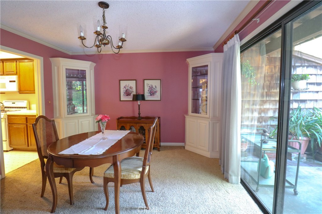 9455 Friendly Woods Property Photo 14