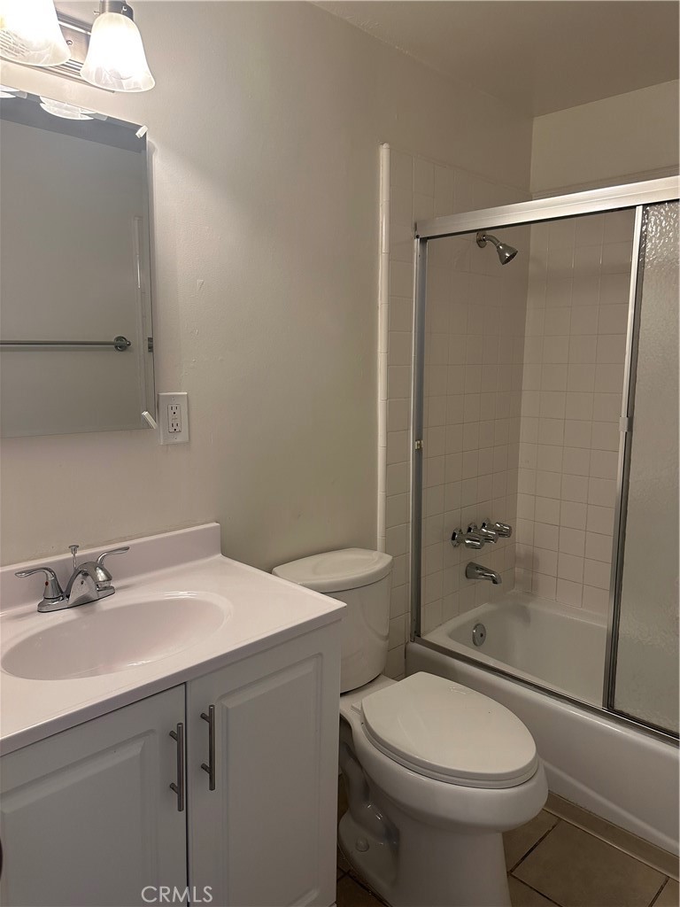 1617 Cedar Property Photo 6