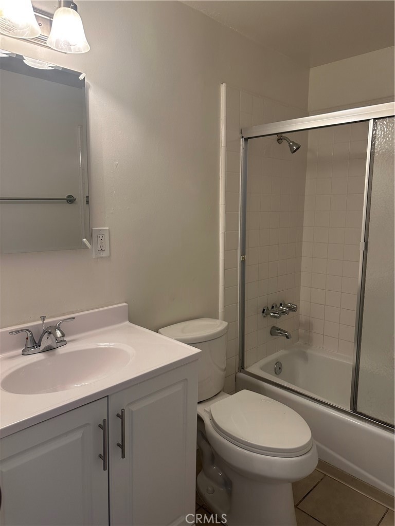 1617 Cedar Property Photo 6