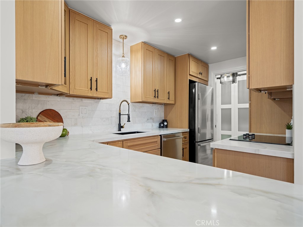 1 62nd Place 203 Property Photo 10