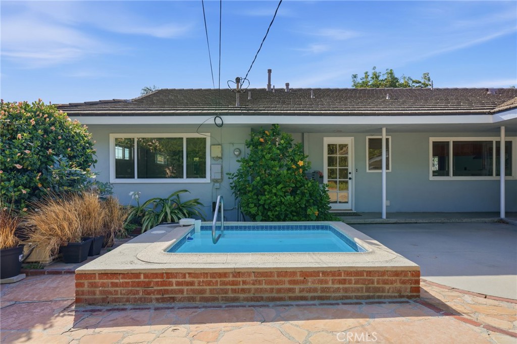 1461 Ameluxen Avenue Property Photo 15