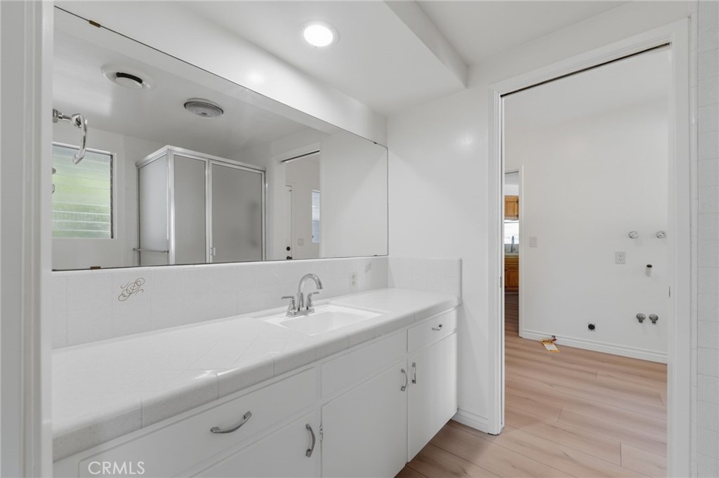 1461 Ameluxen Avenue Property Photo 25
