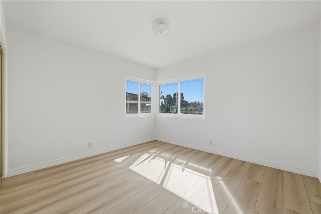 1461 Ameluxen Avenue Property Photo 29