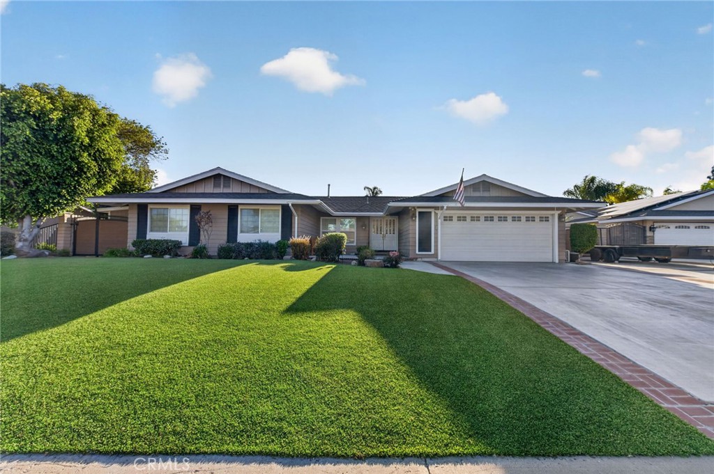 5265 Marynell Drive Property Photo 3