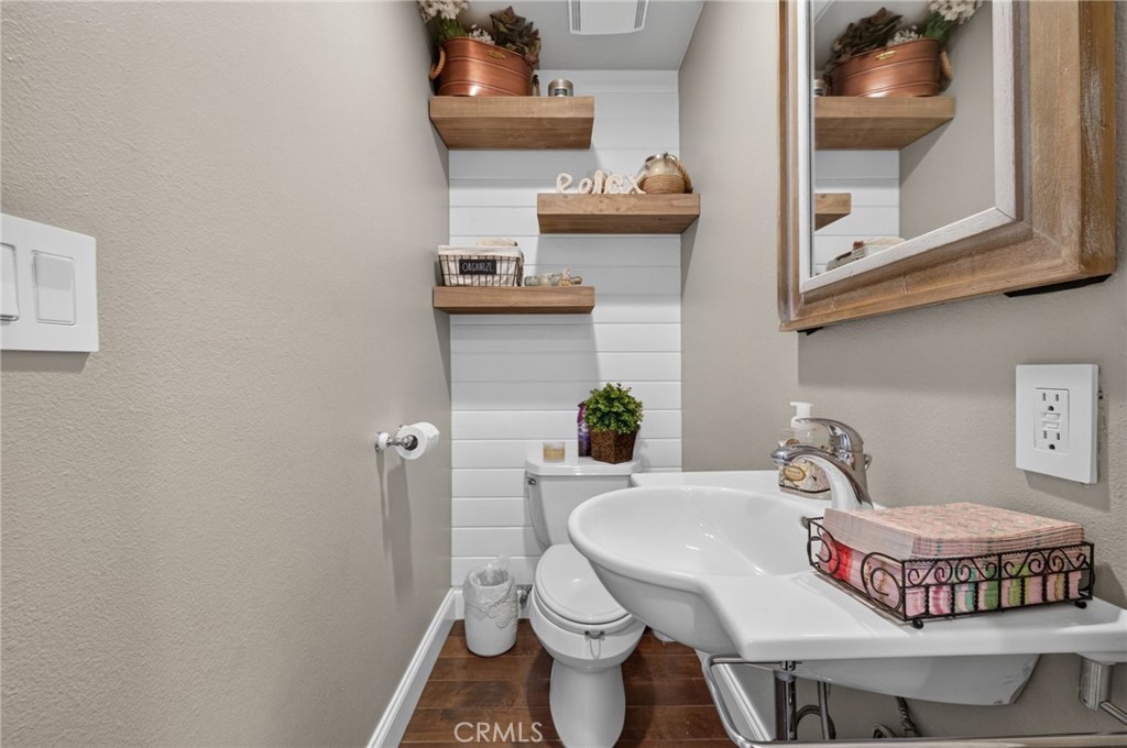 5265 Marynell Drive Property Photo 16