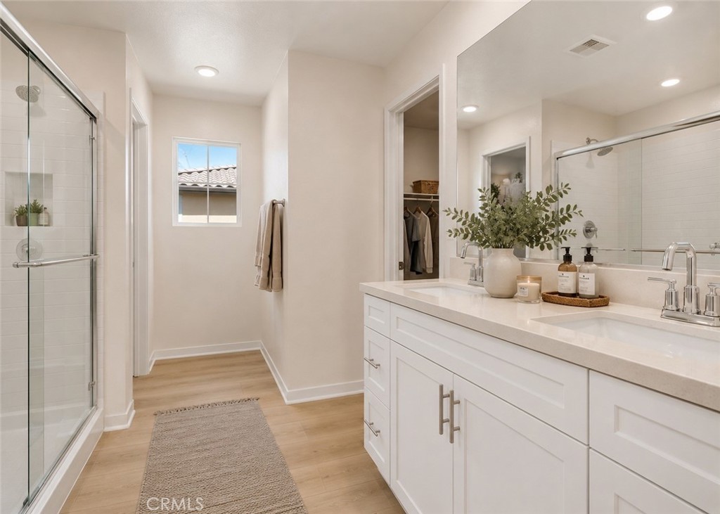 2269 Stelamar Property Photo 6