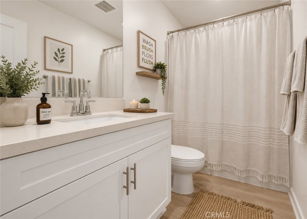 2269 Stelamar Property Photo 10