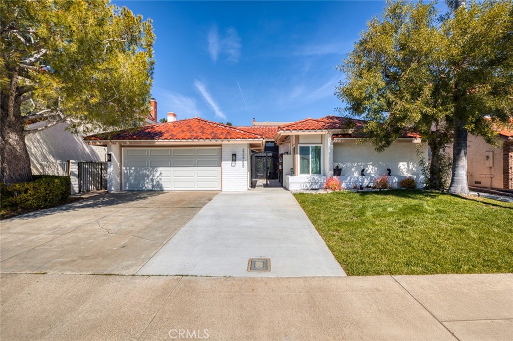 22465 Melida Property Photo 2