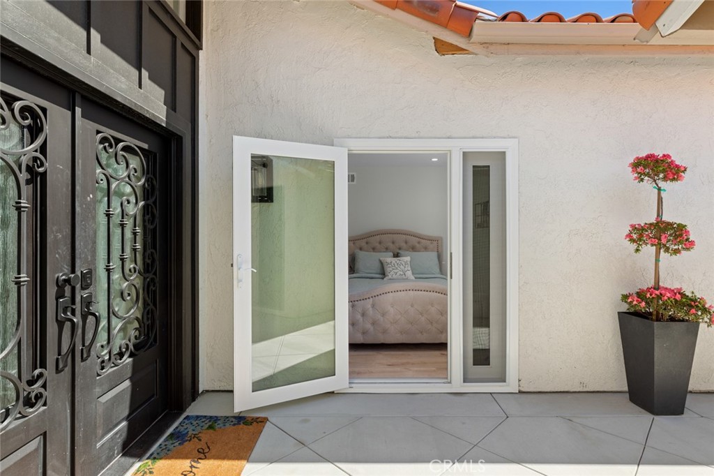 22465 Melida Property Photo 6