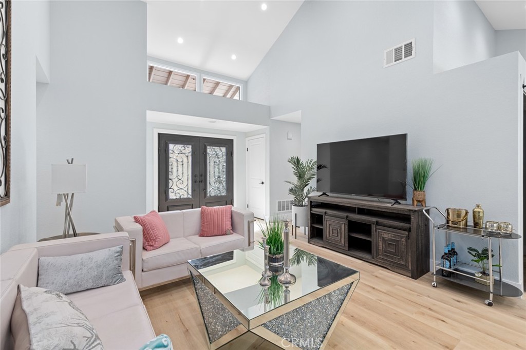 22465 Melida Property Photo 10