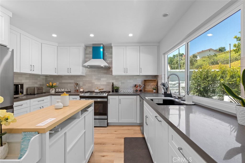 22465 Melida Property Photo 14