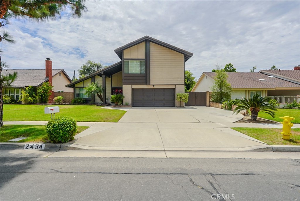 2434 E Virginia Avenue