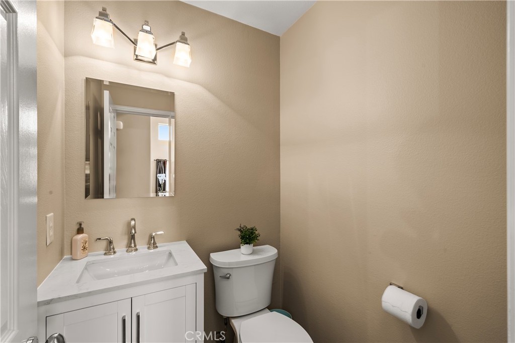 13881 Berrington Court Property Photo 8