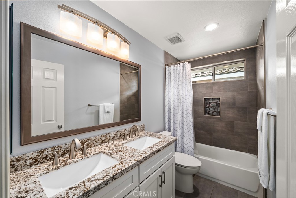 13881 Berrington Court Property Photo 18
