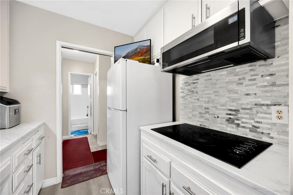440 Chestnut 2c Property Photo 3