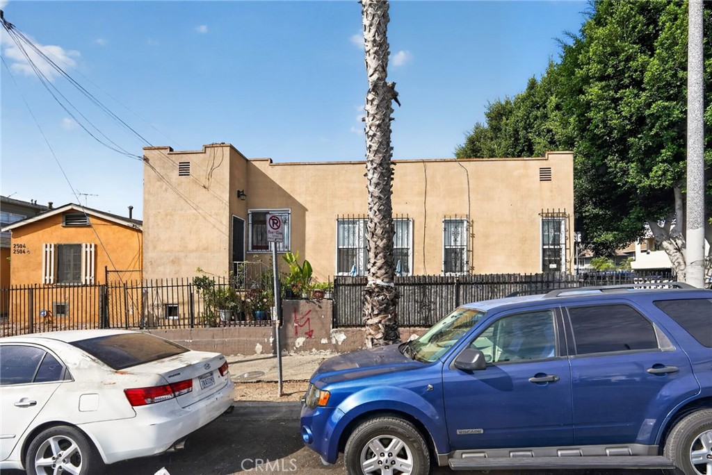 620 N Fickett Property Photo 3
