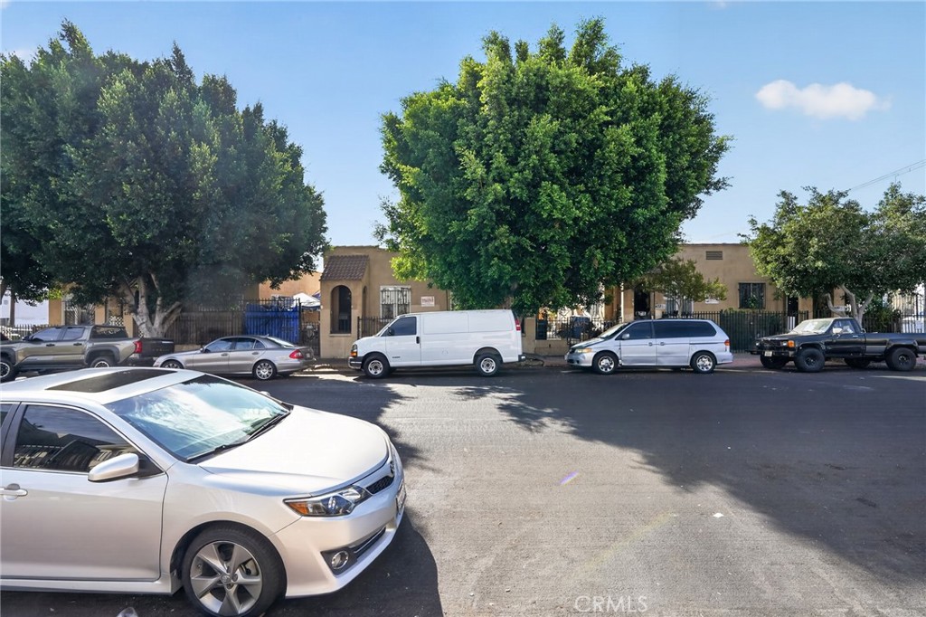 620 N Fickett Property Photo 8