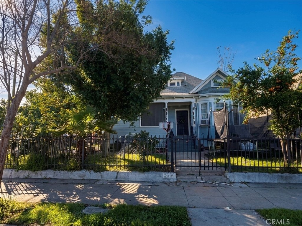 305 S Mott Property Photo 2