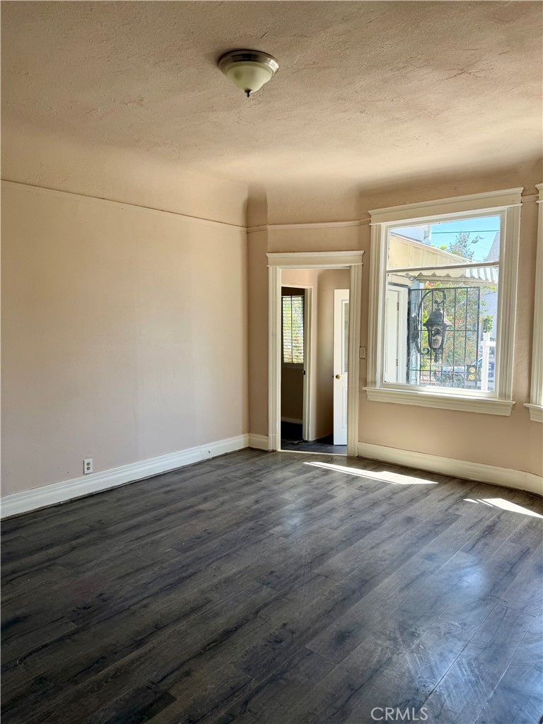 305 S Mott Property Photo 8