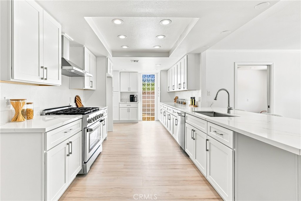 21206 Silver Cloud Property Photo 6