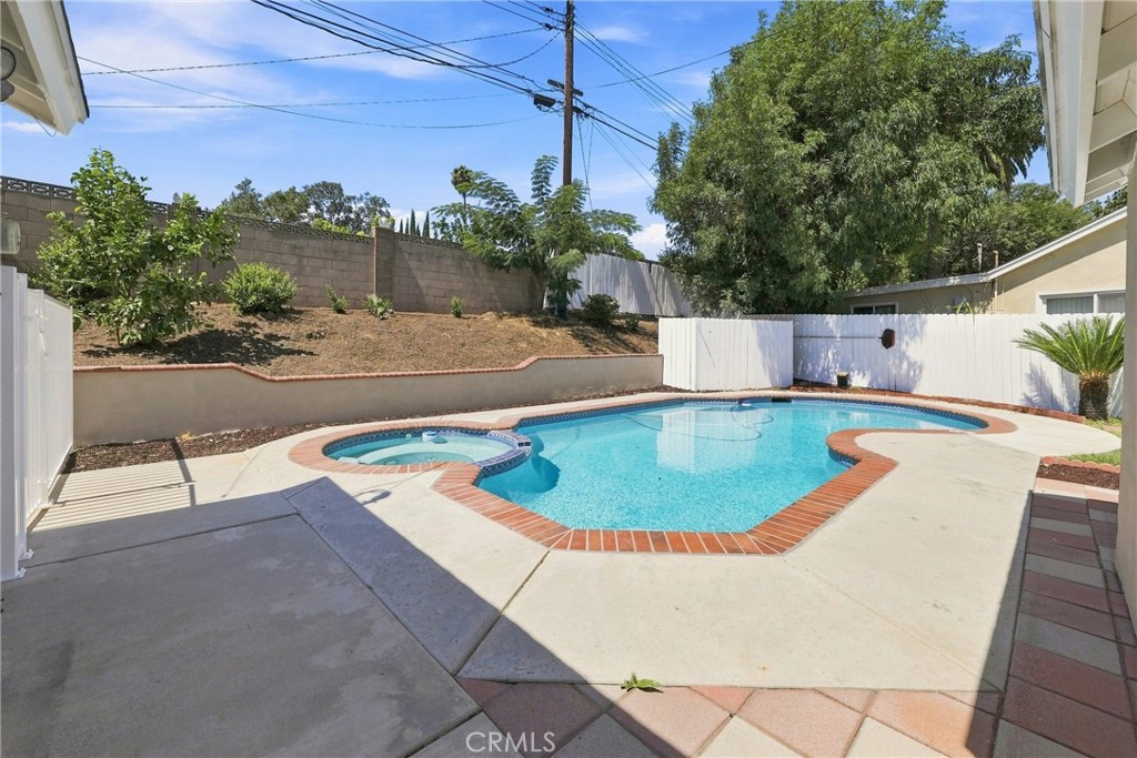 21206 Silver Cloud Property Photo 41