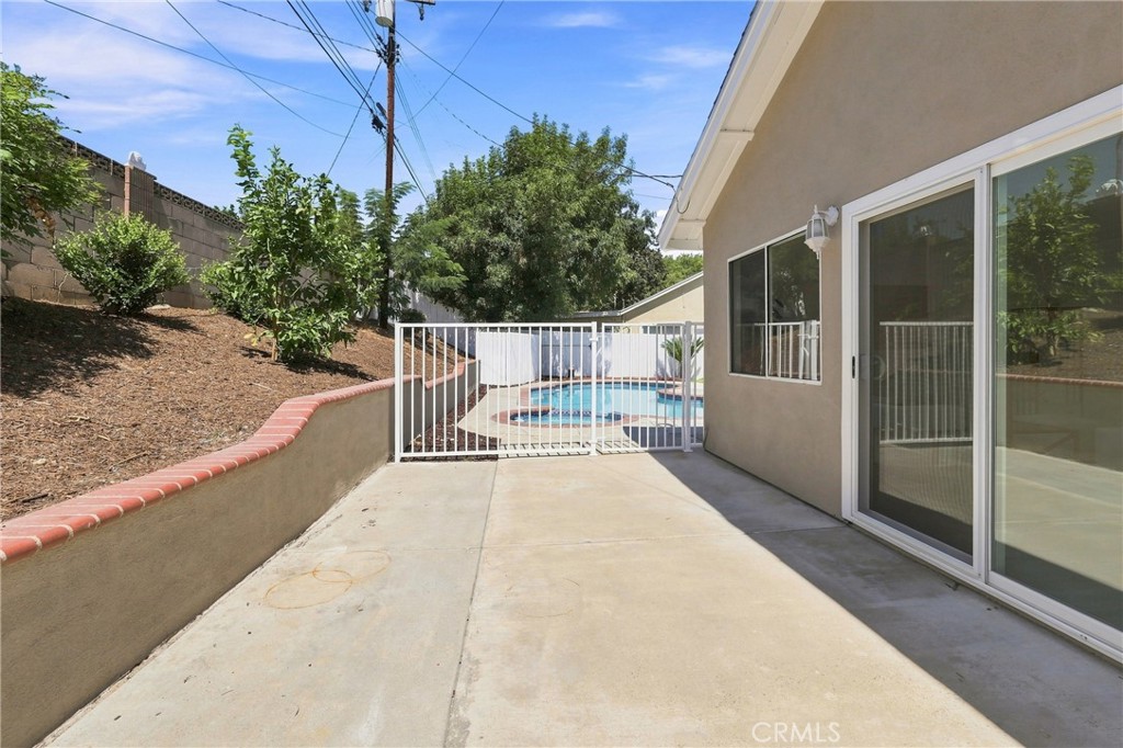21206 Silver Cloud Property Photo 44