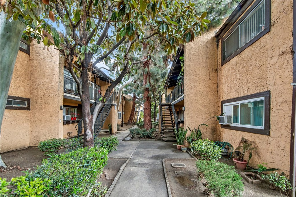 21522 Belshire 12 Property Photo 4