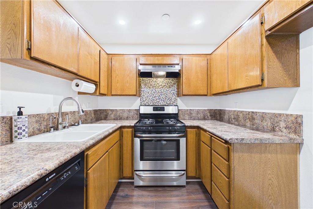 7735 Briarglen D Property Photo 13