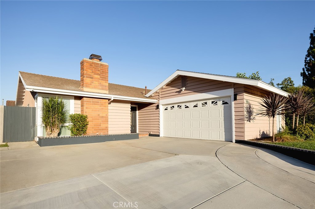 17614 Graystone Property Photo 2
