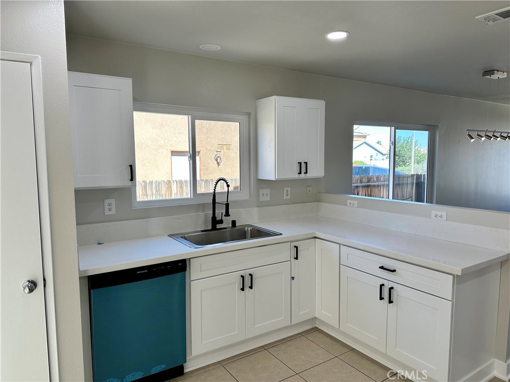 11923 Spring Hill Court Property Photo 4