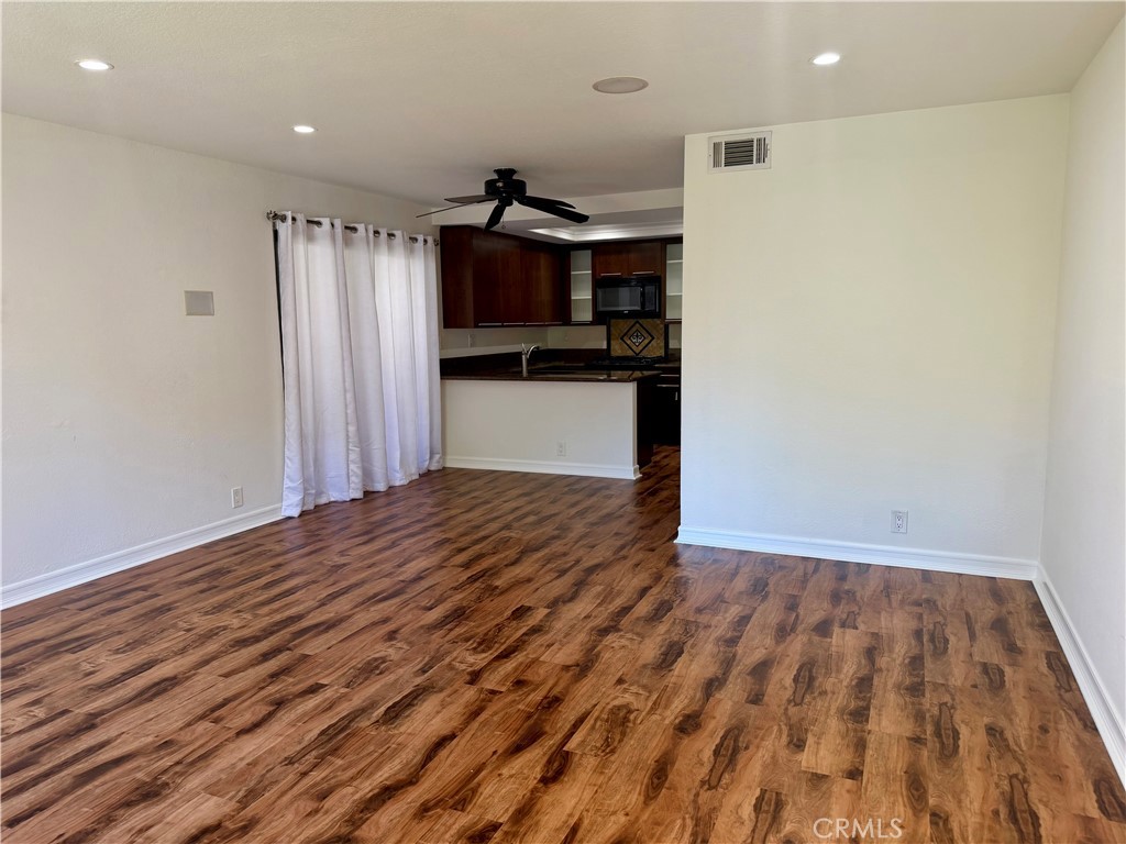 65 Largo Property Photo 4