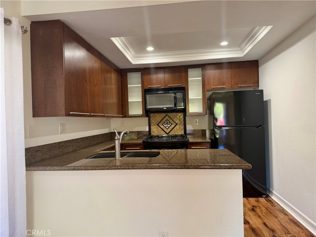 65 Largo Property Photo 6