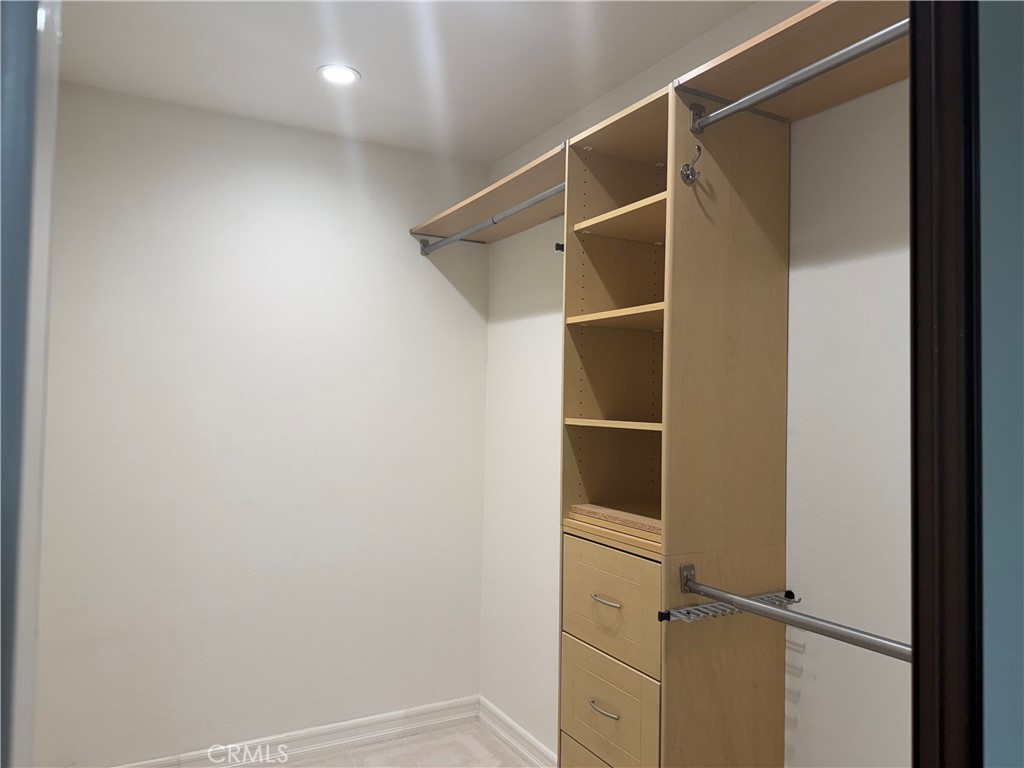 65 Largo Property Photo 9