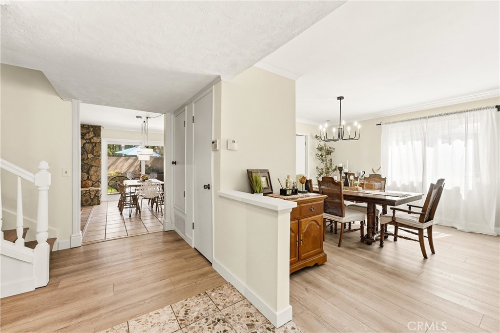 8821 Tamarisk Property Photo 4