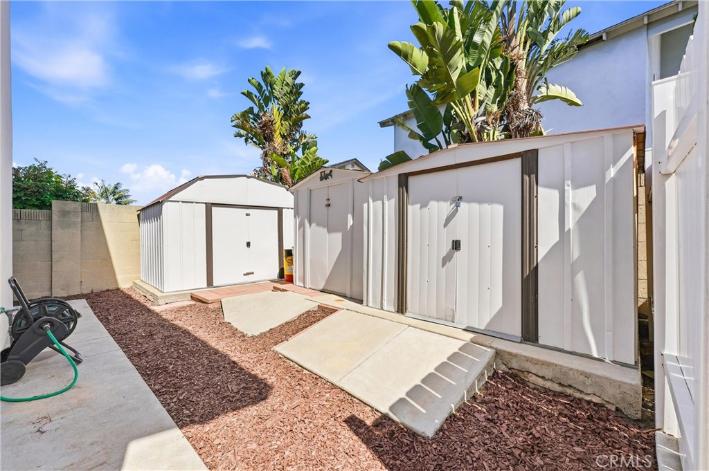 8821 Tamarisk Property Photo 32