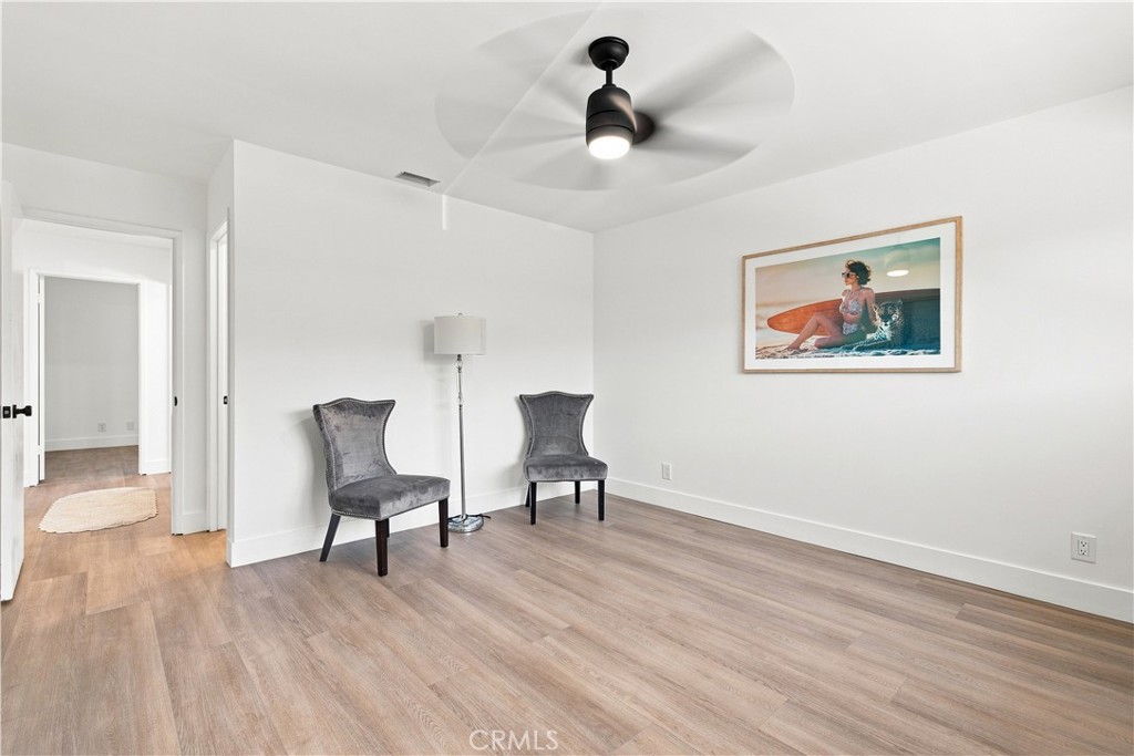 229 S Palm Avenue Property Photo 37