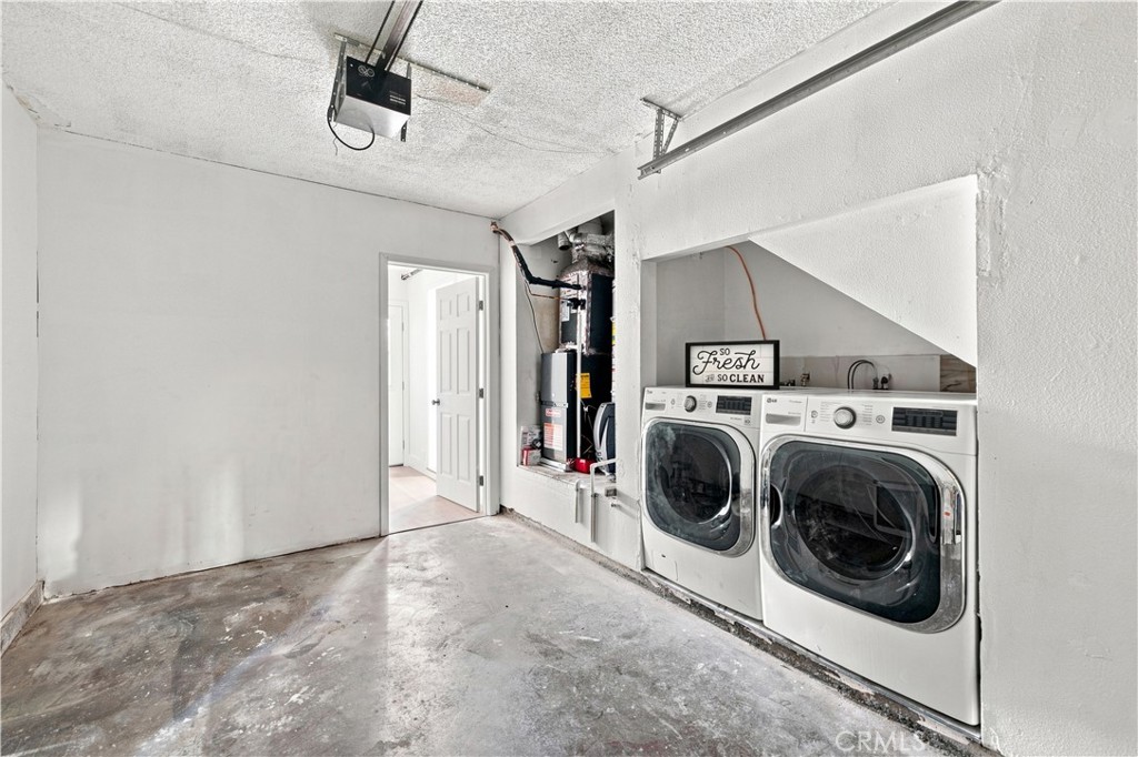 229 S Palm Avenue Property Photo 46