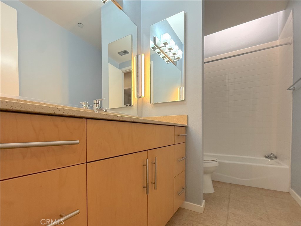 133 The Promenade N 107 Property Photo 9
