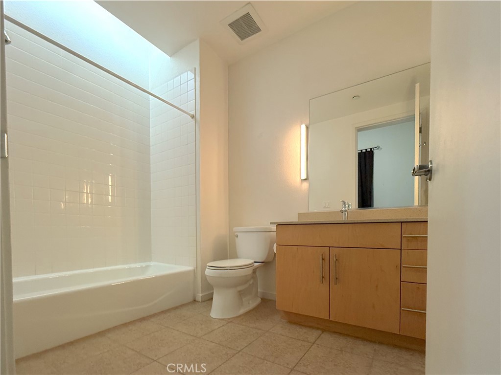 133 The Promenade N 107 Property Photo 18