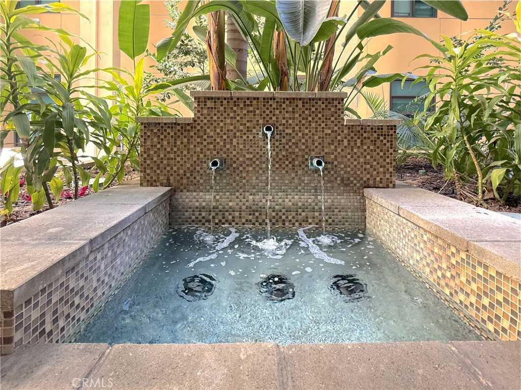 133 The Promenade N 107 Property Photo 32