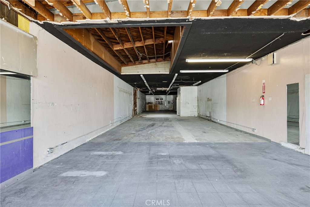 13048 Hawthorne Property Photo 13