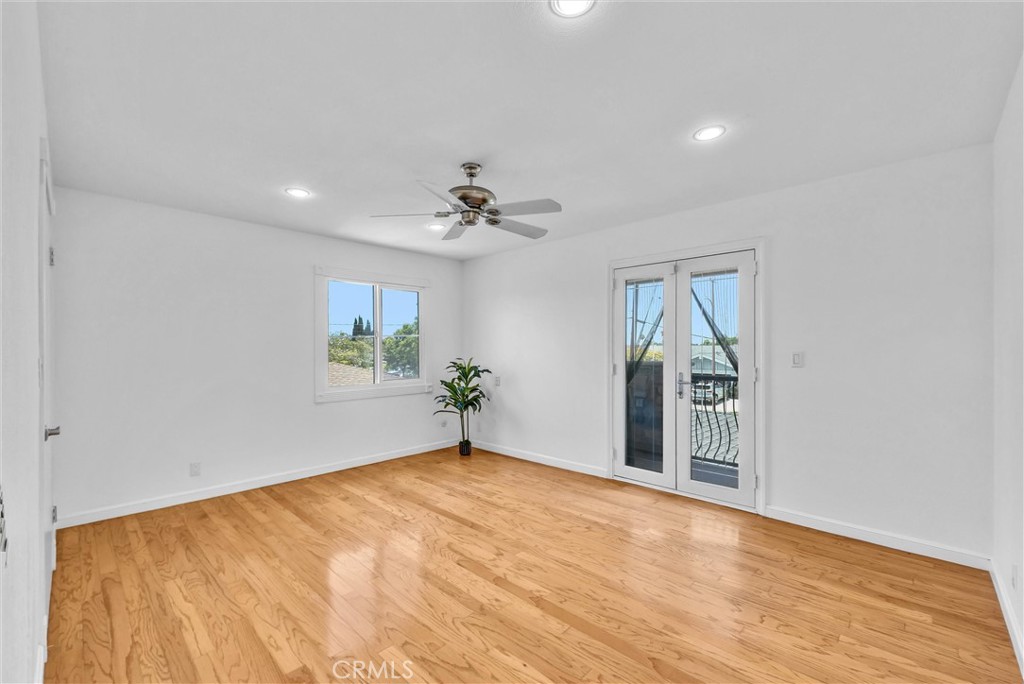 2117 Deodar Property Photo 24