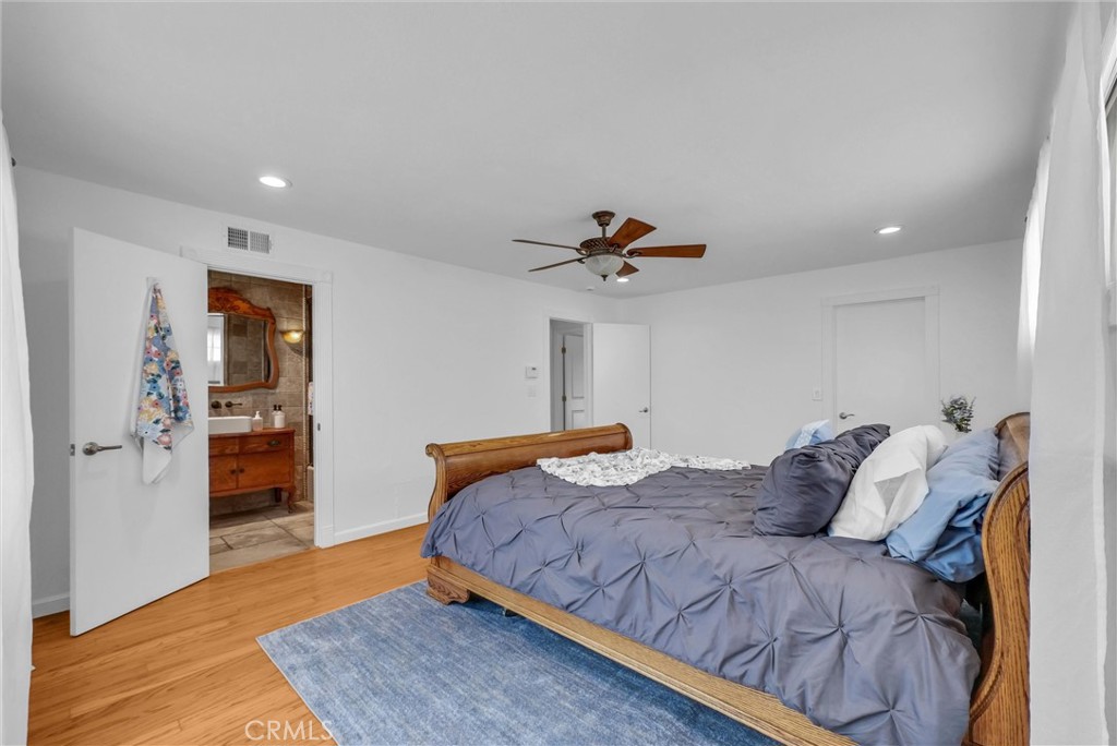 2117 Deodar Property Photo 31