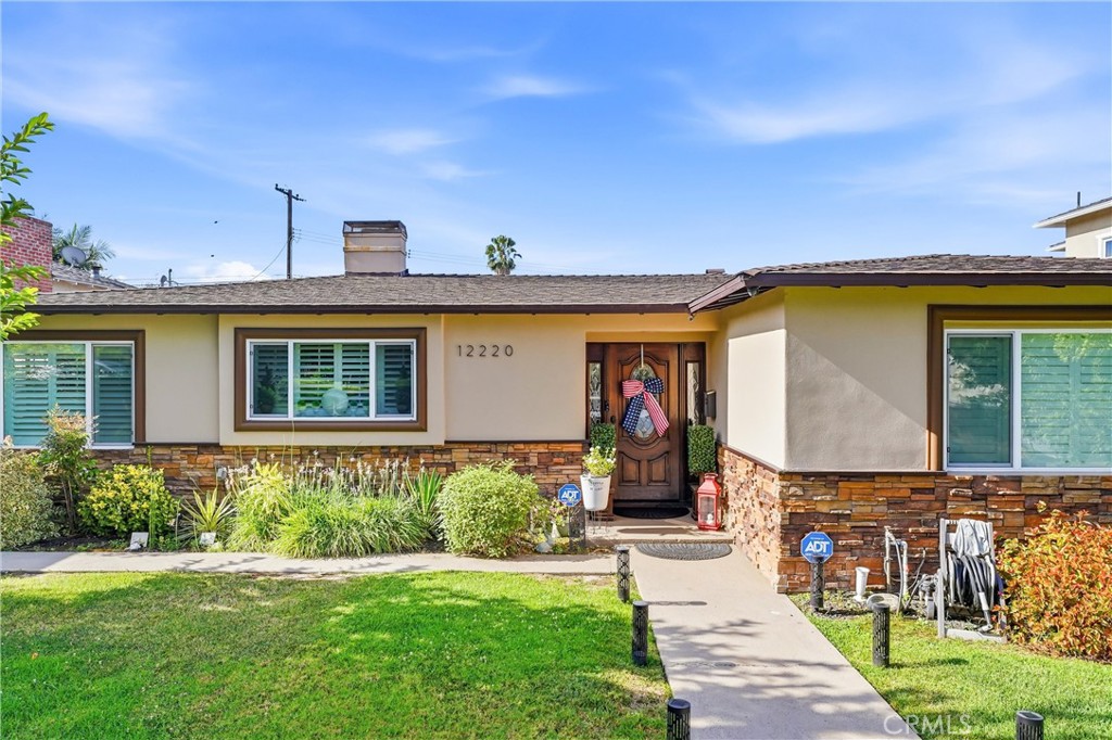12220 Whitley Property Photo 1
